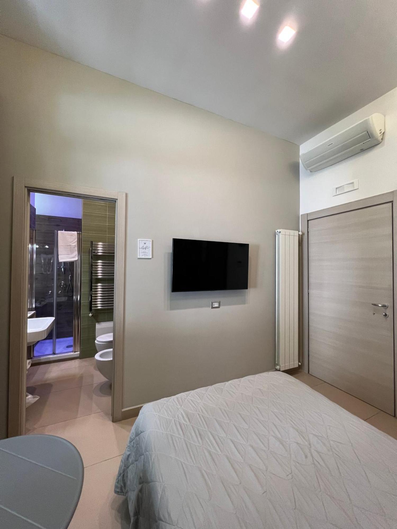نابولي Wanda Bed&Breakfast المظهر الخارجي الصورة